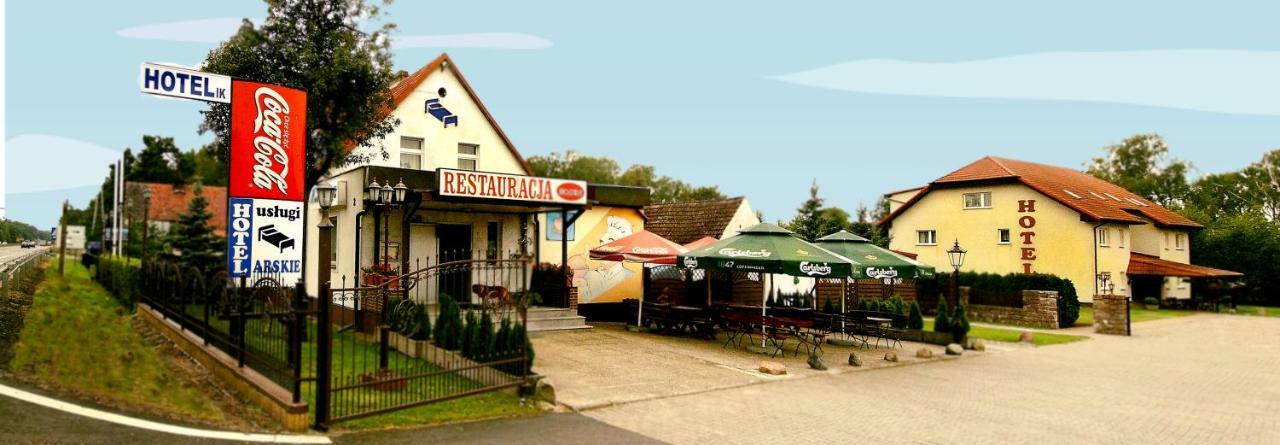 Restaurant & Hostel "Broadway" Kliniska Exteriér fotografie